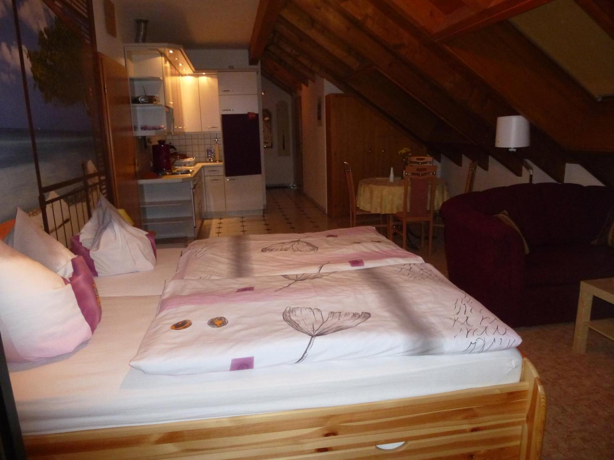 Gaestehaus Regina Ruhla Room photo